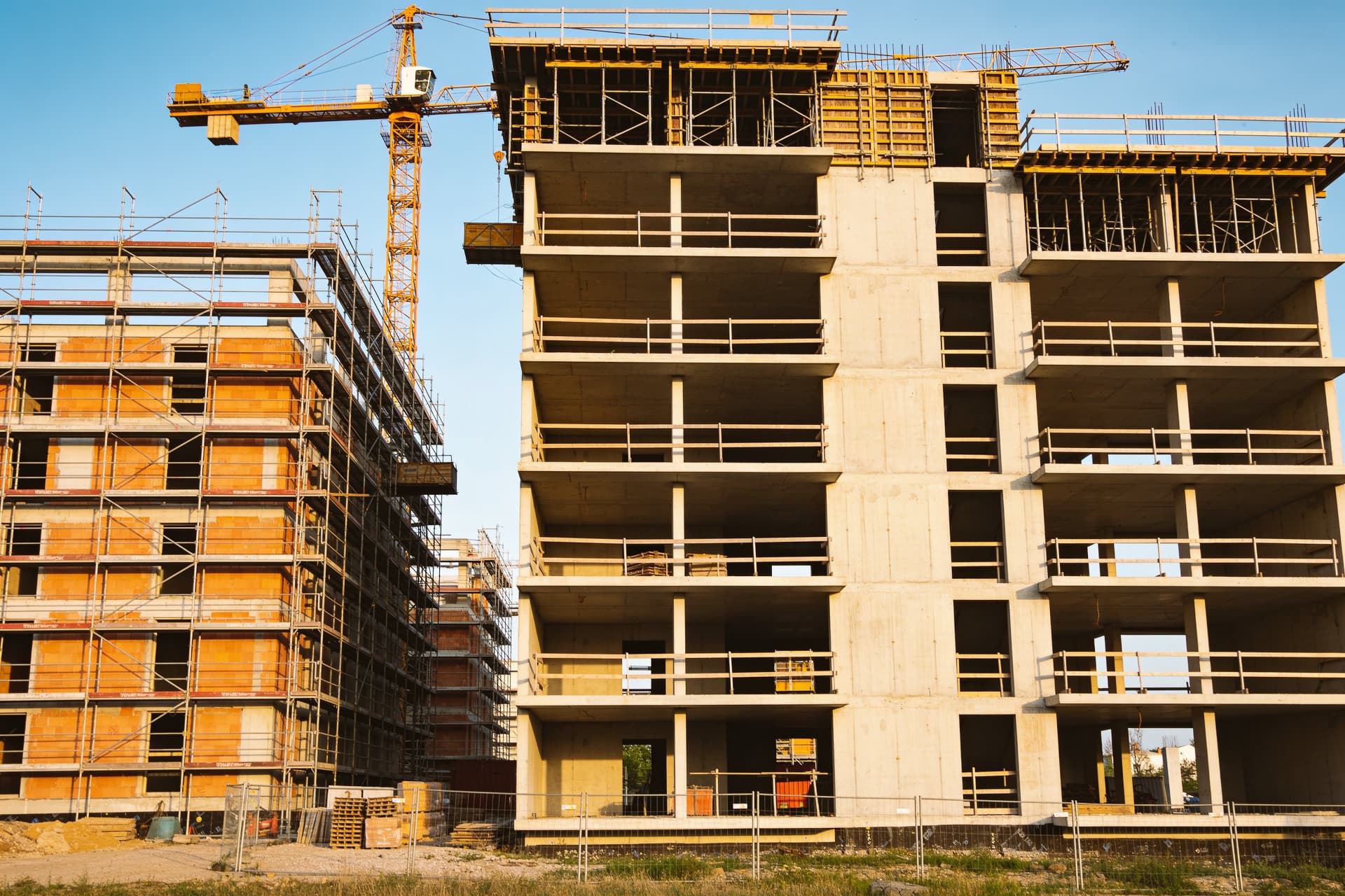 Immeuble en construction sur un chantier de vente en l'état futur d'achèvement
